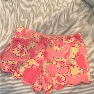 Lilly scalloped shorts